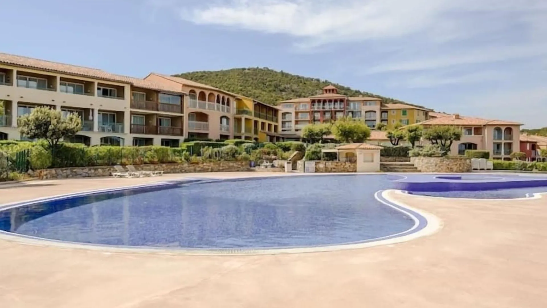 Bel Appartement Vue Mer 3 Pieces 4 Personnes Les Issambres